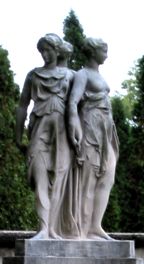 [Statue of the three graces]