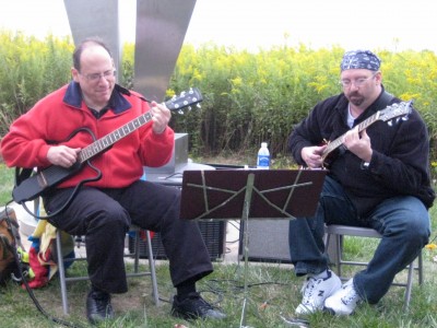 Mark Smart and Mark Ginsberg performing at the 2011 Meadowbrook Jazz Walk