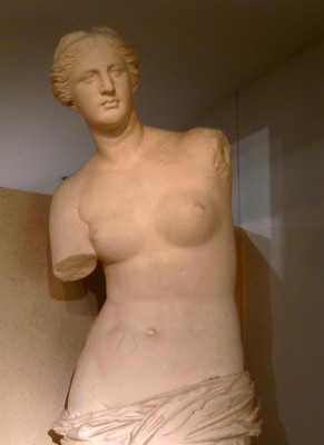 Plaster copy of Venus de Milo.